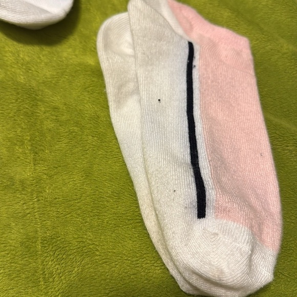 9 Pairs Women’s Disney Mickey Mouse Low Cut Socks Set - Picture 2 of 3